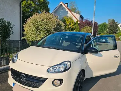 Używany Opel Adam 87 KM (63 kW) 2019 Czarny Hatchback