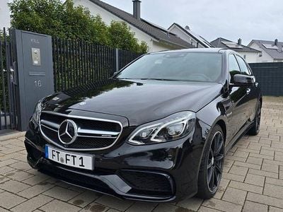 Schwarz Gebraucht 2013 Mercedes E63 AMG AMG Limousine | 41.000 € (Etwas zu teuer)