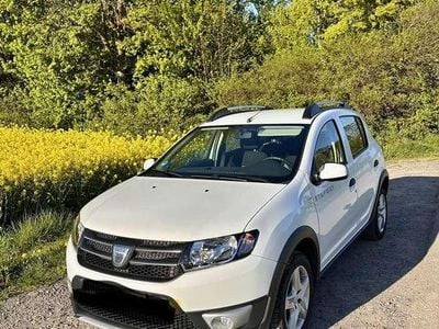 Second-hand Dacia Sandero Prestige 90 CP (66 kW) 2014 Alb Hatchback