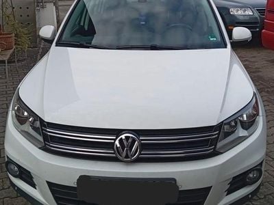 Gebraucht VW Tiguan Trendline 122 PS (89 kW) 2015 Weiß SUV