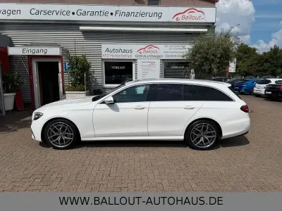 Gebraucht Mercedes E220 AMG 194 PS (142 kW) 2021 Weiß Limousine