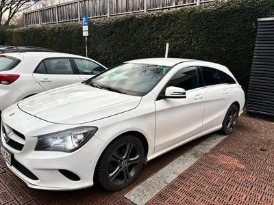 Mercedes CLA200