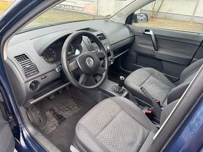 Gebraucht VW Polo 72 PS (52 kW) 2003 Blau Kleinwagen