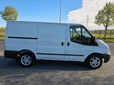 Gebraucht Ford Transit 115 PS (84 kW) 2010 Weiß Van