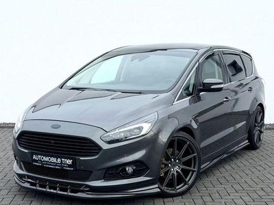 Grau Gebraucht 2016 Ford S-MAX ST-Line Van / Kleinbus | 17.990 € (Fairer Preis)