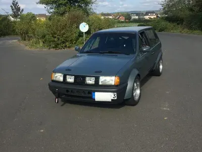Gebraucht VW Polo 160 PS (117 kW) 1991 Grau Limousine
