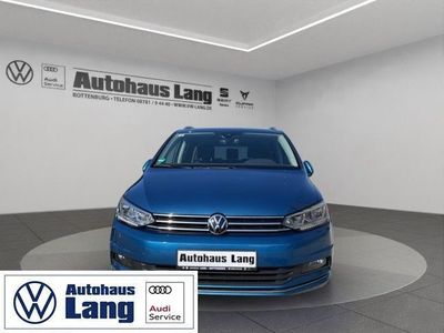 Blau Gebraucht 2020 VW Touran Highline Van / Kleinbus | 23.380 € (Etwas zu teuer)