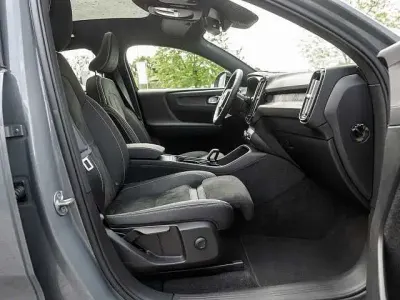 Gebraucht Volvo C40 Plus 300 kW (408 PS) 2023 Grau SUV