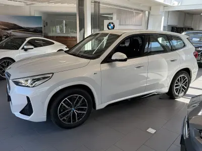 Gebraucht BMW iX1 M Sport 230 kW (313 PS) 2023 Weiß SUV