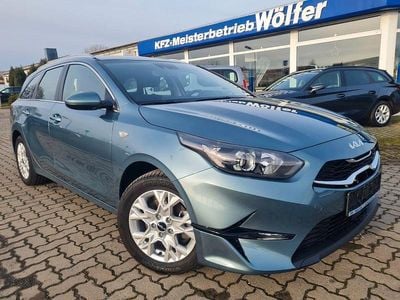 Gebraucht Kia Ceed Vision 136 PS (100 kW) 2024 Grau Kleinwagen