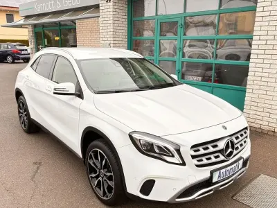 Usata Mercedes GLA200 156 CV (114 kW) 2019 Bianco SUV