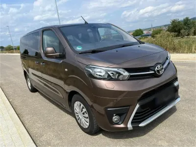 Gebraucht Toyota Proace Verso 177 PS (130 kW) 2018 Braun Kombi