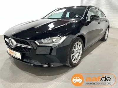 Gebraucht Mercedes CLA180 Shooting Brake 136 PS (100 kW) 2023 Schwarz Kombi