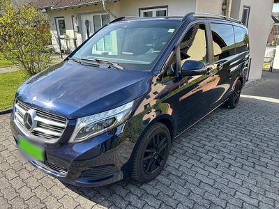 Usata Mercedes V220 Edition 163 CV (119 kW) 2017 Blu Monovolume