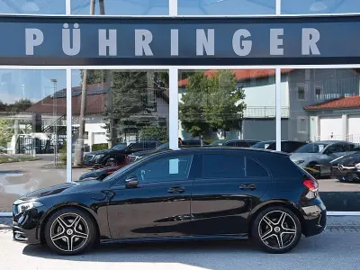 Gebraucht Mercedes A180 AMG line 116 PS (85 kW) 2022 Schwarz Limousine