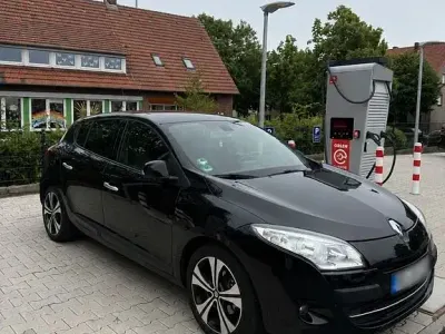 Gebraucht Renault Mégane III Bose Edition 131 PS (96 kW) 2011 Schwarz Limousine