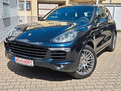 Second-hand Porsche Cayenne S 385 CP (283 kW) 2016 Albastru SUV