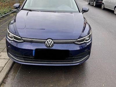 Blau Gebraucht 2022 VW Golf VIII Active Limousine | 22.500 € (Guter Preis)