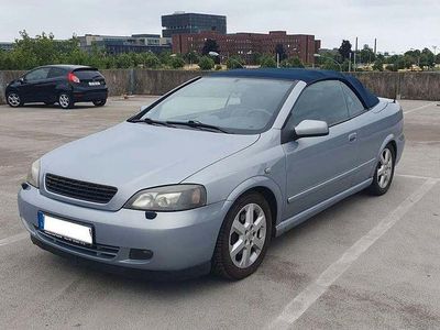 Gebraucht Opel Astra Cabriolet 147 PS (108 kW) 2002 Silber Cabrio
