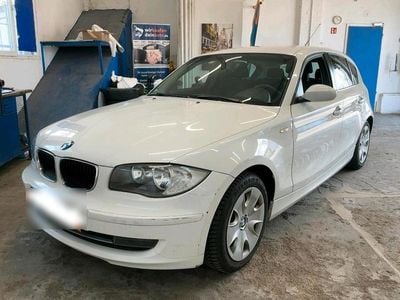 Gebraucht BMW 120 Advantage 143 PS (105 kW) 2009 Weiß Kleinwagen