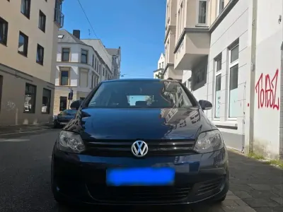 Gebraucht VW Golf Plus Cross 102 PS (75 kW) 2009 Blau Limousine