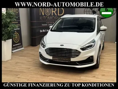 Używany Ford S-MAX Titanium 190 KM (139 kW) 2022 Biały Minivan
