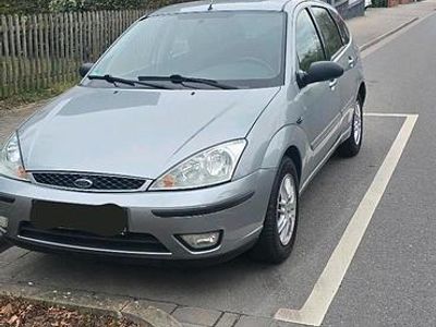 Usata Ford Focus 101 CV (74 kW) 2003 Argento Berlina