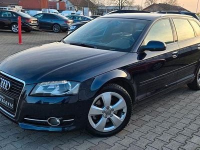 Gebraucht Audi A3 Exclusive 170 PS (125 kW) 2011 Blau Kleinwagen