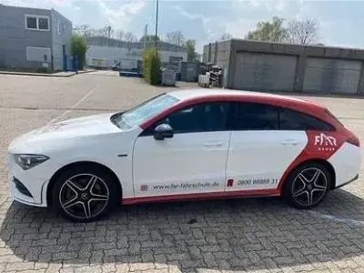 Gebraucht Mercedes CLA250e 218 PS (160 kW) 2020 Weiß Coupé
