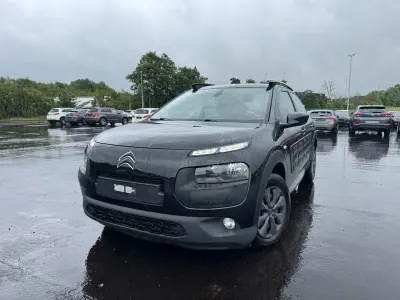 Gebraucht Citroën C4 Feel 99 PS (72 kW) 2017 Schwarz Limousine