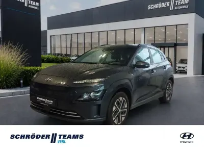 Gebraucht Hyundai Kona Select 100 kW (136 PS) 2022 Dark knight SUV