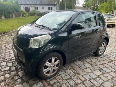 Toyota iQ