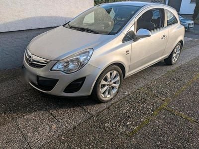 Silber Gebraucht 2013 Opel Corsa Kleinwagen | 3.900 € (Guter Preis)