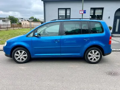 Gebraucht VW Touran 115 PS (84 kW) 2005 Blau Van / Kleinbus