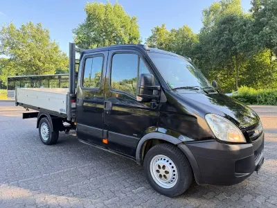 Gebraucht Iveco Daily 136 PS (100 kW) 2009 Schwarz Van / Kleinbus
