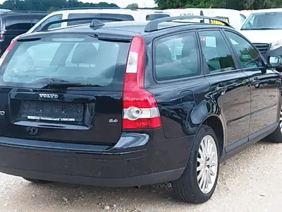 Gebraucht Volvo V50 Momentum 170 PS (125 kW) 2006 Schwarz Kombi