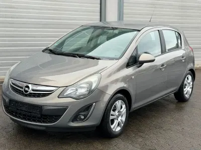 Używany Opel Corsa Energy 86 KM (63 kW) 2014 Brązowy Hatchback
