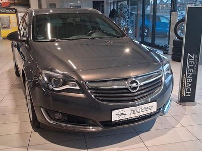 Silber Gebraucht 2016 Opel Insignia Sport Kombi | 9.300 € (Fairer Preis)