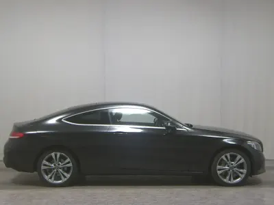 Usata Mercedes C400 333 CV (244 kW) 2019 Nero Coupé