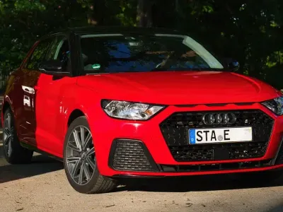 Gebraucht Audi A1 Sportback Comfort 116 PS (85 kW) 2019 Rot Kleinwagen