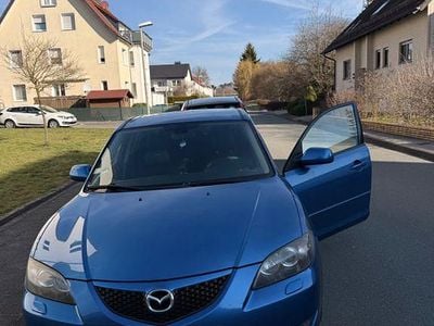 Second-hand Mazda 3 Comfort 105 CP (77 kW) 2004 Albastru Berlinǎ