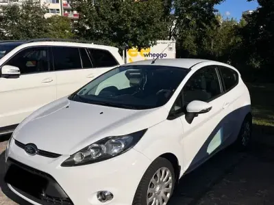 Gebraucht Ford Fiesta Champions Edition 97 PS (71 kW) 2011 Weiß Limousine