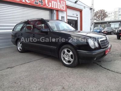 Mercedes E240