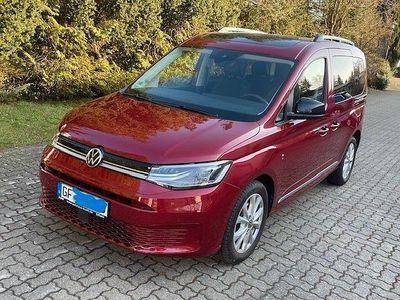 Gebraucht VW Caddy Style 114 PS (83 kW) 2022 Rot Van / Kleinbus