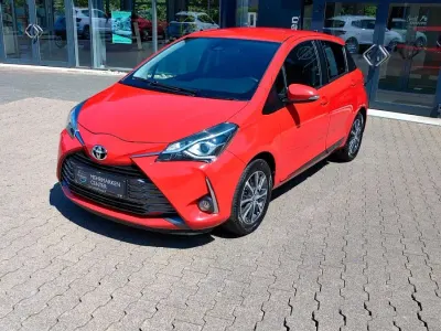 Gebraucht Toyota Yaris Club 111 PS (81 kW) 2019 Rot Kleinwagen