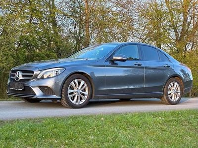 Gebraucht Mercedes C180 Avantgarde 156 PS (114 kW) 2019 Grau Limousine