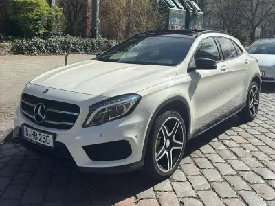 Gebraucht Mercedes GLA250 211 PS (155 kW) 2015 Weiß SUV