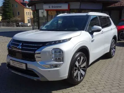 Neu Mitsubishi Outlander P-HEV Diamant Edition 306 PS (225 kW) 2026 Weiß SUV