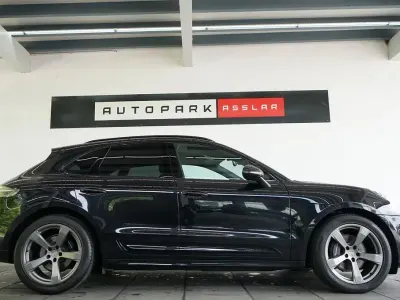 Gebraucht Porsche Macan 265 PS (194 kW) 2022 Schwarz SUV