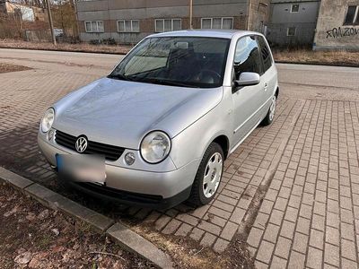 Gebraucht VW Lupo 54 PS (39 kW) 2003 Silber Kleinwagen